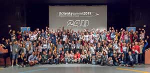 2019-04-27-17-11-15_Spolecna_US2019_mavajici_full